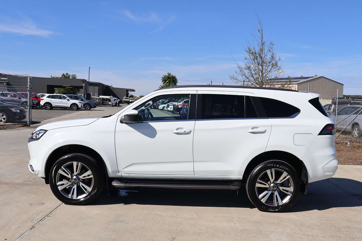 2022 Isuzu MU-X LS-T