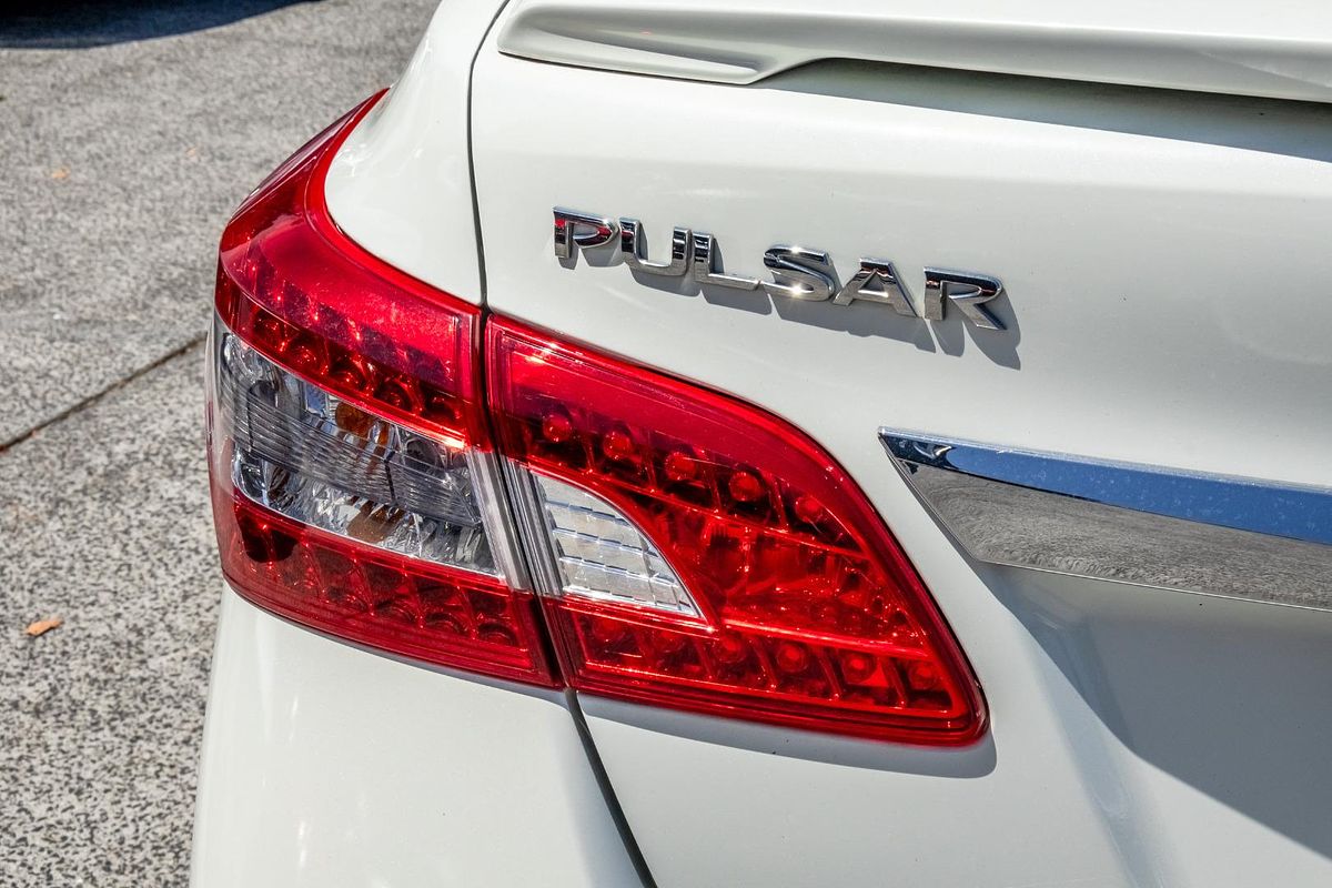 2012 Nissan Pulsar Ti B17