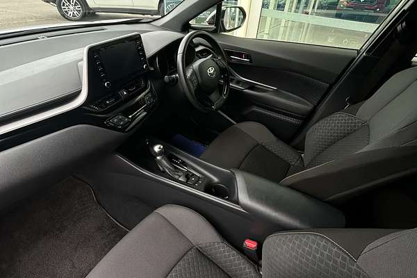2023 Toyota C-HR GXL NGX10R