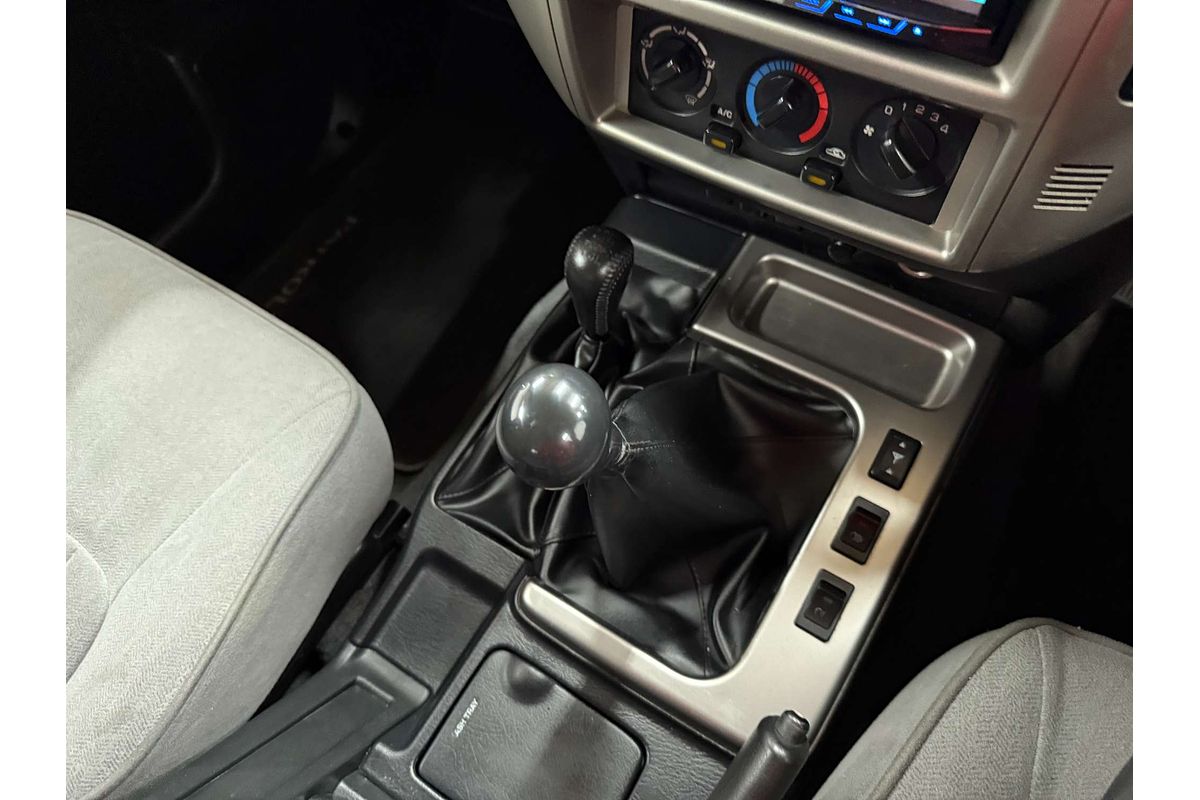2006 Nissan Patrol ST GU IV