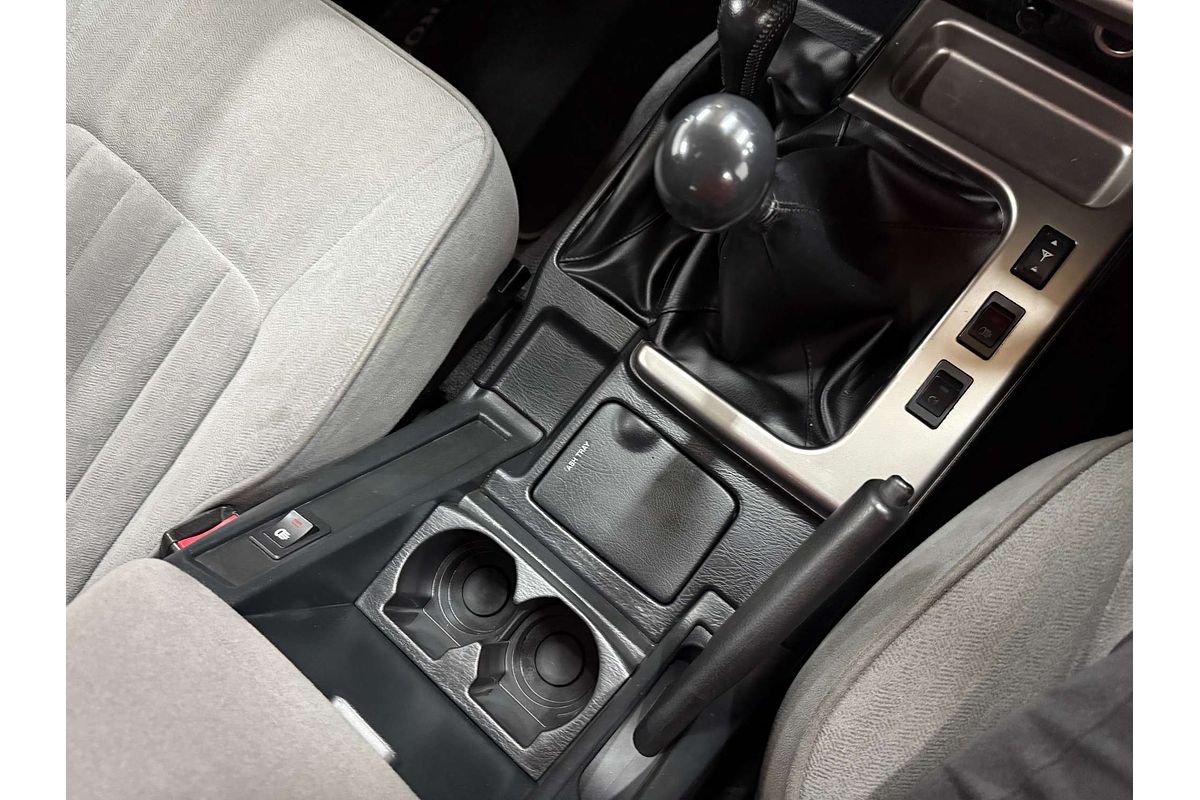 2006 Nissan Patrol ST GU IV