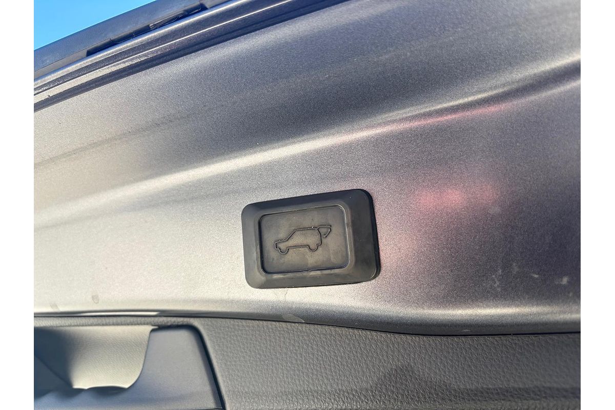 2020 Toyota RAV4 Cruiser AXAH52R