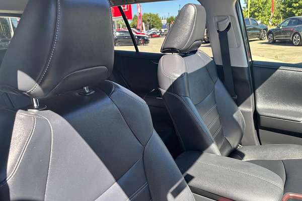 2020 Toyota RAV4 Cruiser AXAH52R