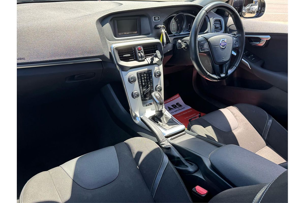 2014 Volvo V40 D2 KINETIC M MY14