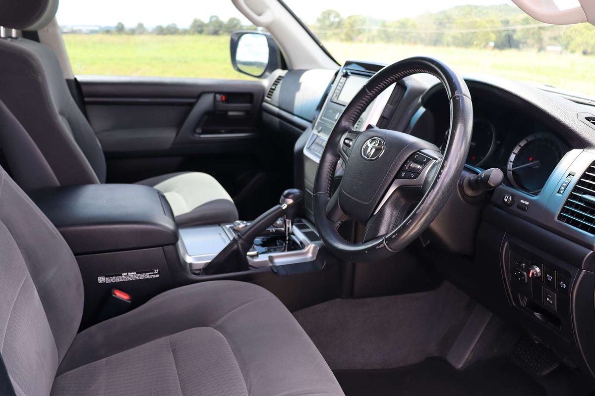 2019 Toyota Landcruiser GXL VDJ200R