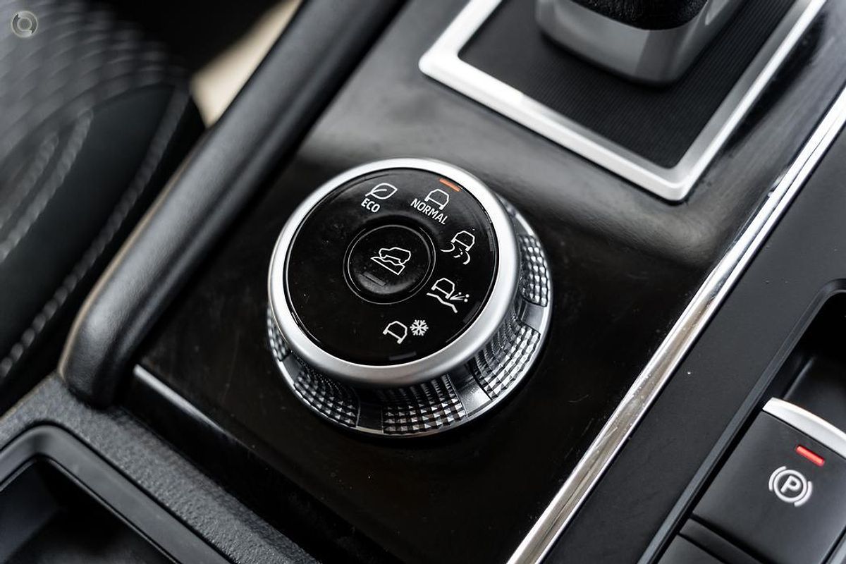 2023 Mitsubishi Outlander ES ZM