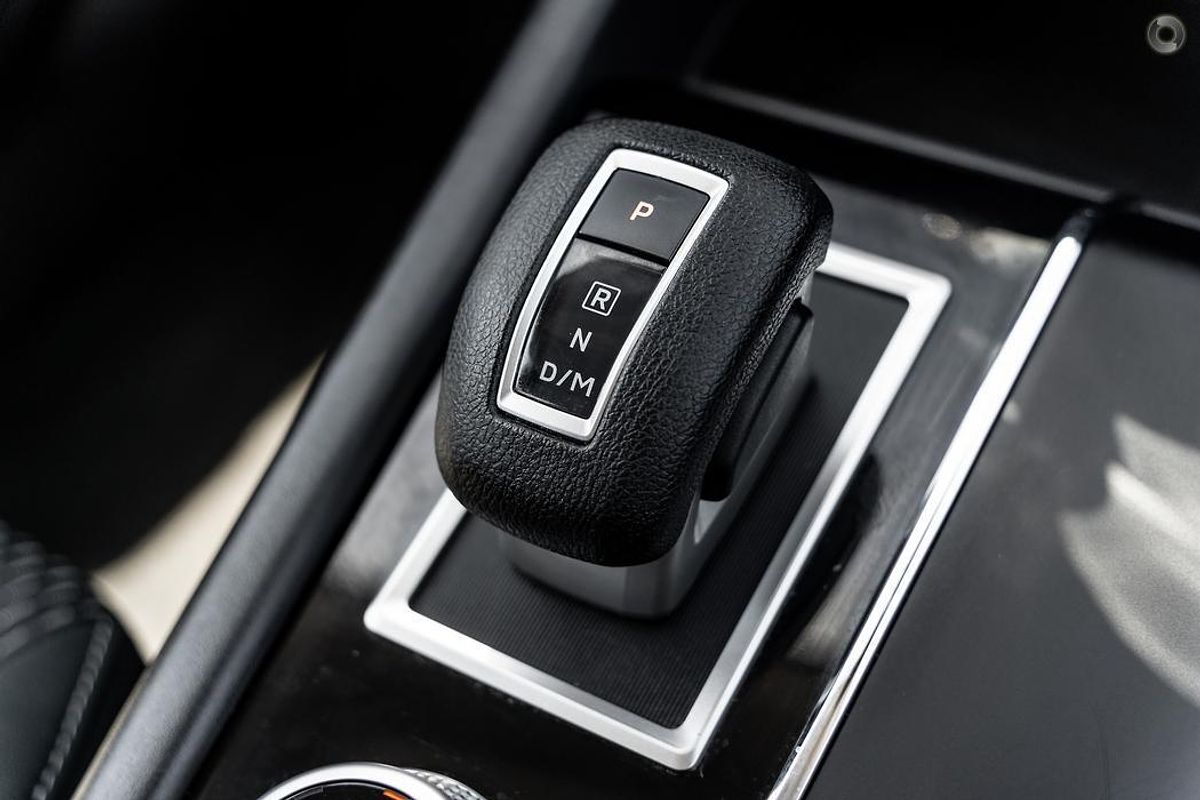 2023 Mitsubishi Outlander ES ZM
