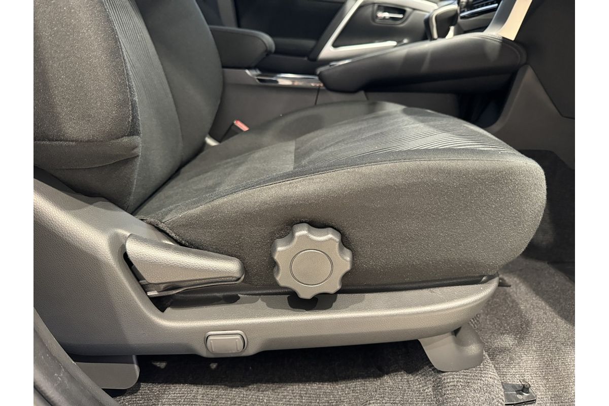 2024 Mitsubishi Pajero Sport GLS QG