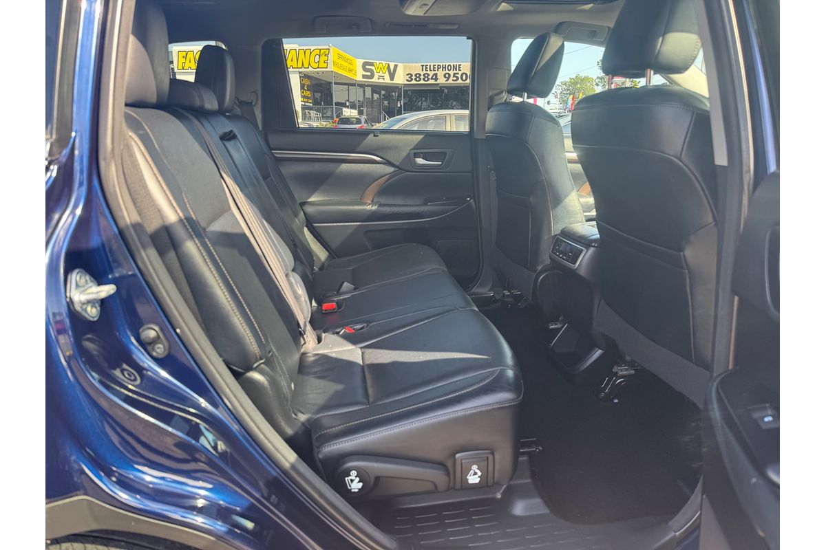 2014 Toyota Kluger Grande GSU55R