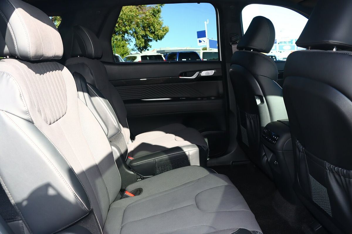 2024 Hyundai Palisade Calligraphy Black Ink LX2.V5