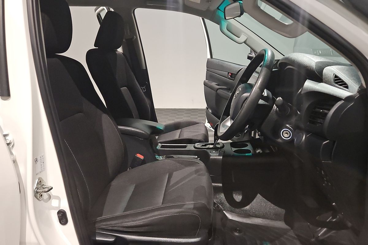 2020 Toyota Hilux SR GUN126R 4X4