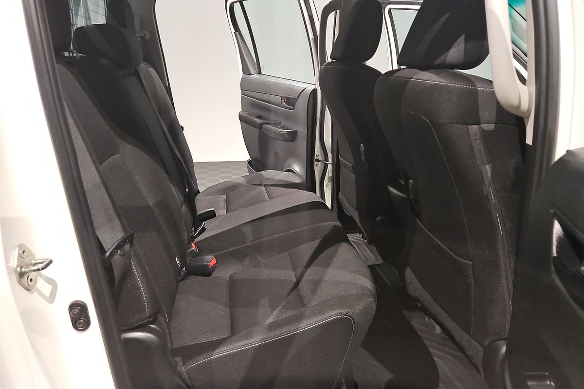 2020 Toyota Hilux SR GUN126R 4X4