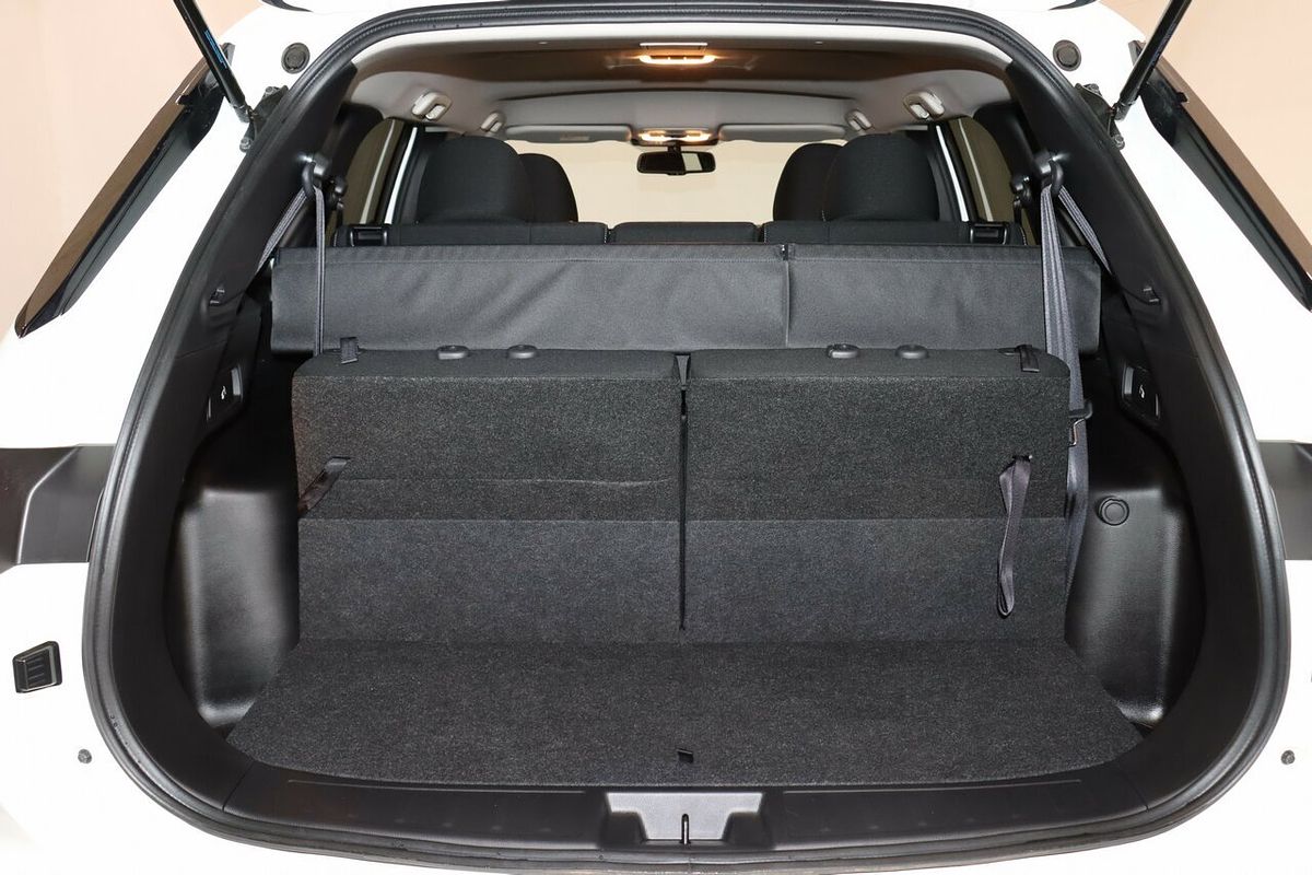 2024 Mitsubishi Outlander LS ZM