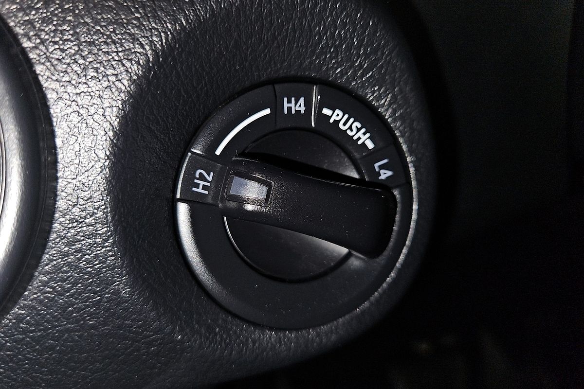 2020 Toyota Hilux SR GUN126R 4X4