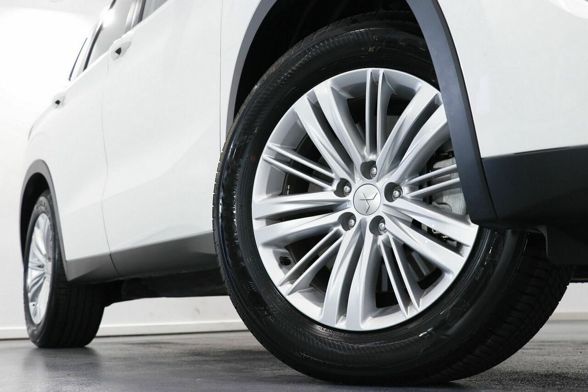 2023 Mitsubishi Outlander ES ZM