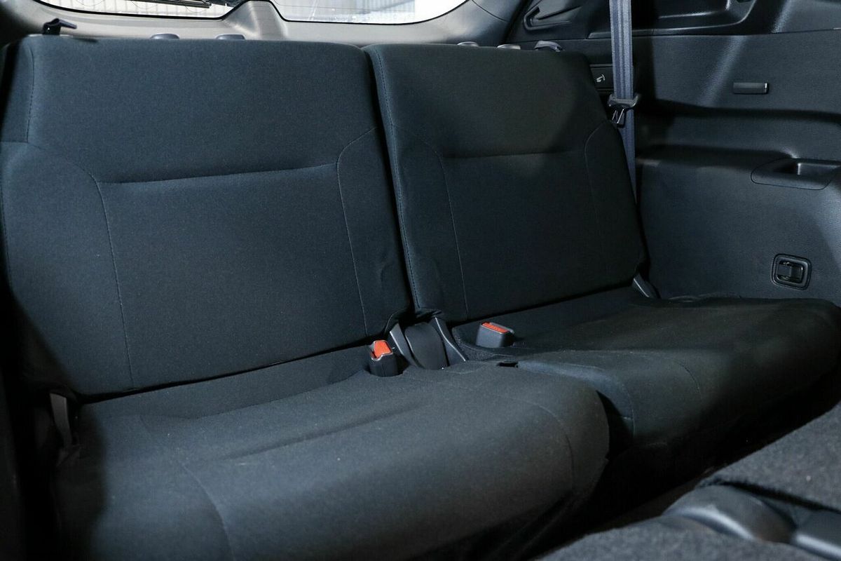 2023 Mitsubishi Outlander ES ZM