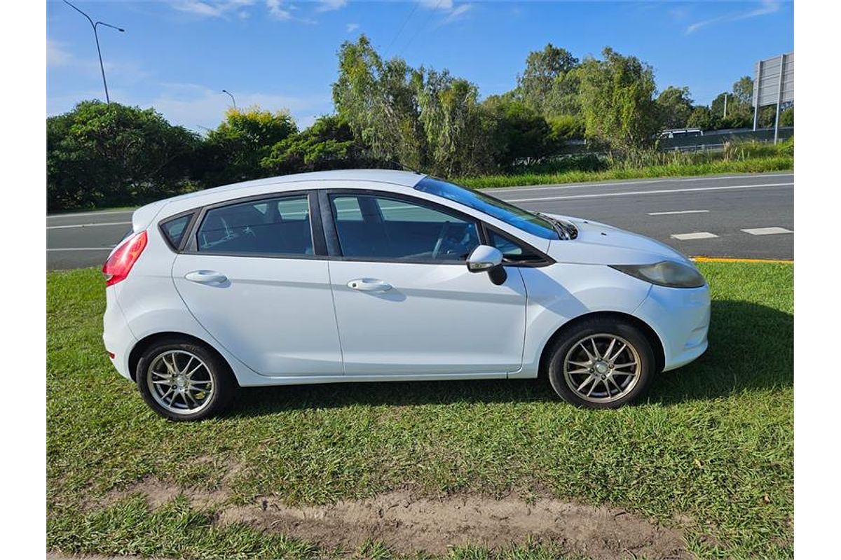 2010 Ford Fiesta CL WS