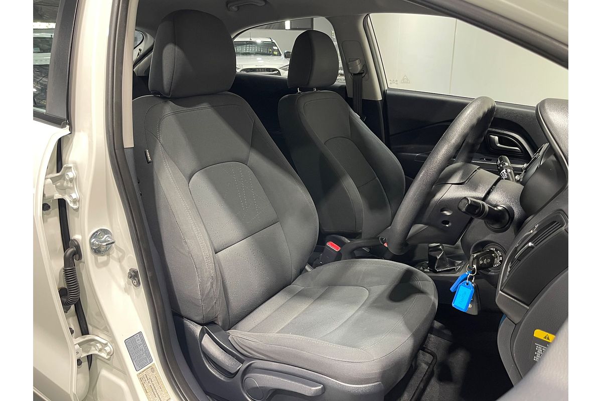 2013 Kia Rio S UB
