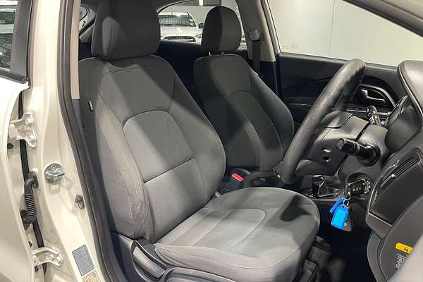 2013 Kia Rio S UB