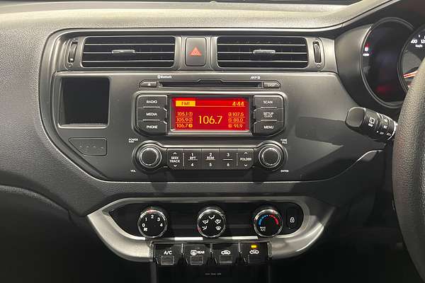 2013 Kia Rio S UB