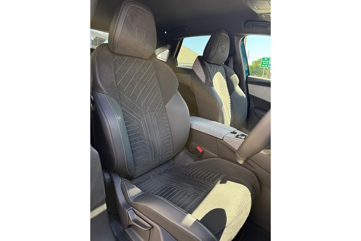 2024 Peugeot 3008 GT Premium Hybrid P64