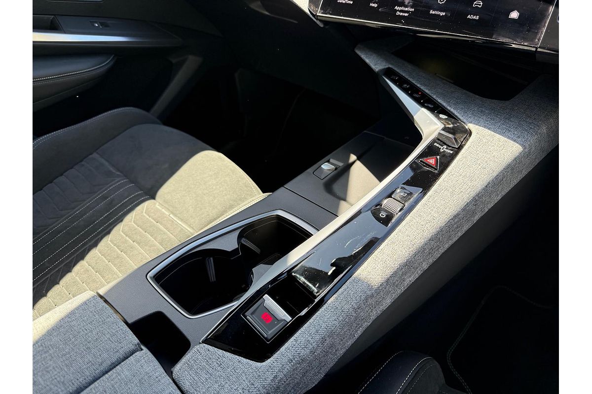 2024 Peugeot 3008 GT Premium Hybrid P64