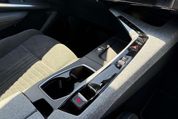2024 Peugeot 3008 GT Premium Hybrid P64