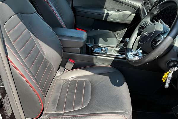 2022 Kia Sportage SX NQ5