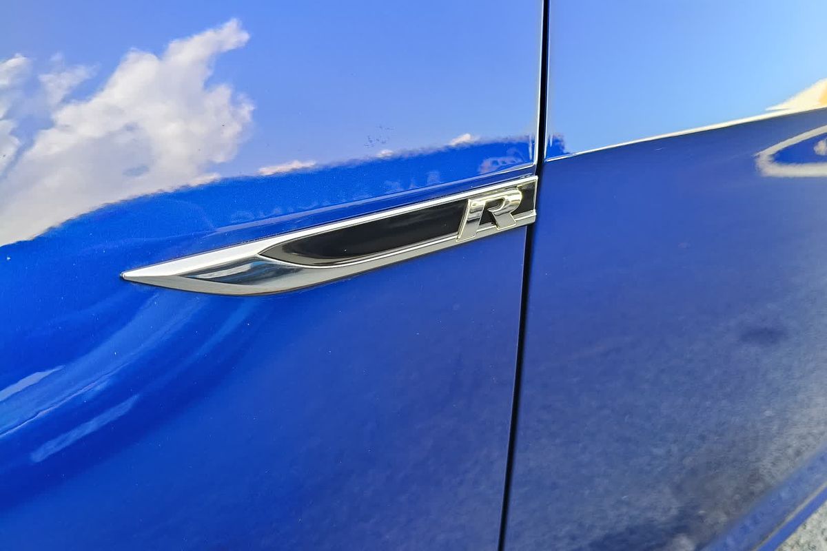 2015 Volkswagen Golf R 7
