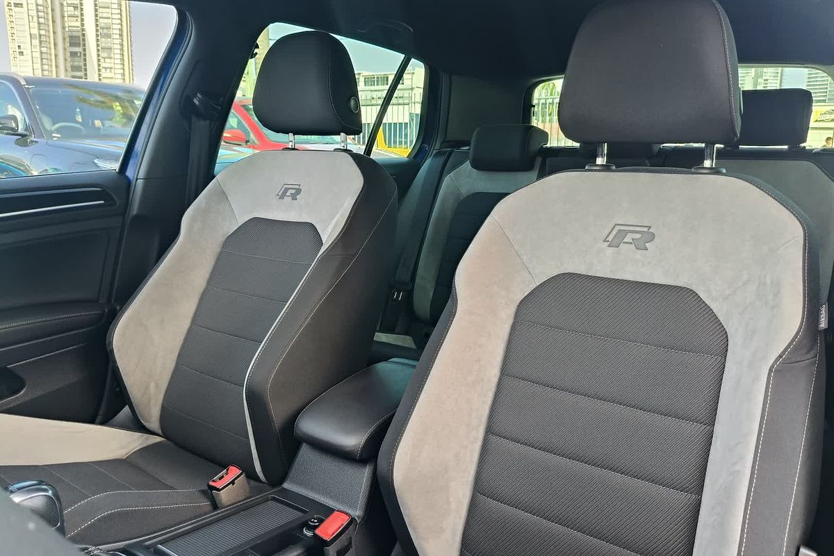 2015 Volkswagen Golf R 7