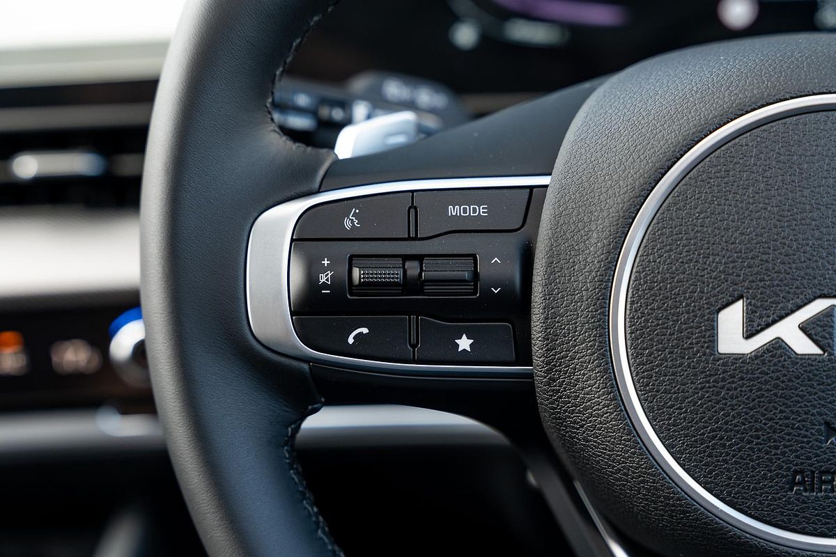 2025 Kia Sportage SX+ NQ5