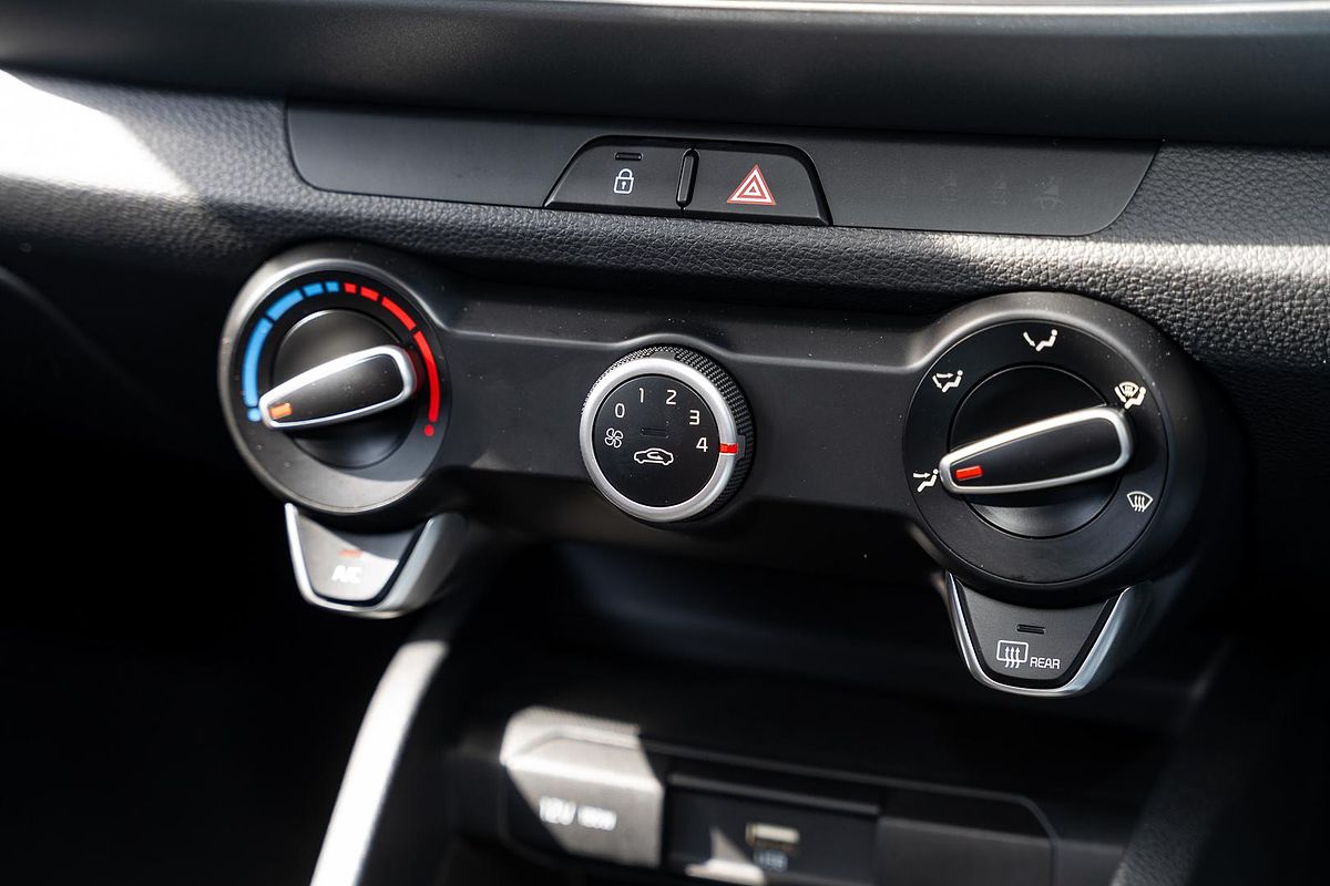 2025 Kia Stonic S YB