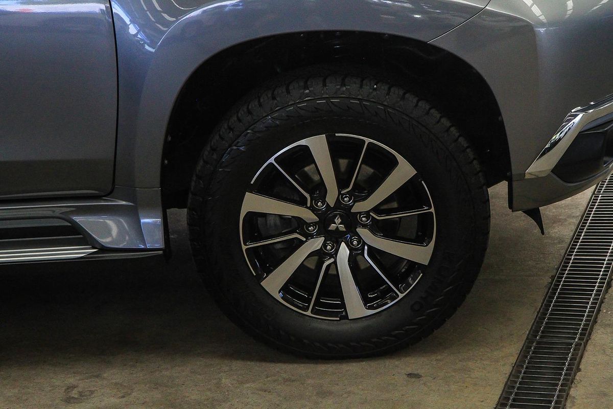 2016 Mitsubishi Pajero Sport GLS QE