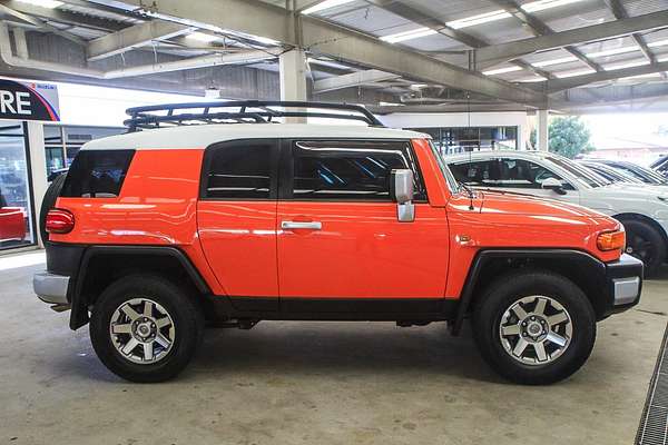 2013 Toyota FJ Cruiser GSJ15R
