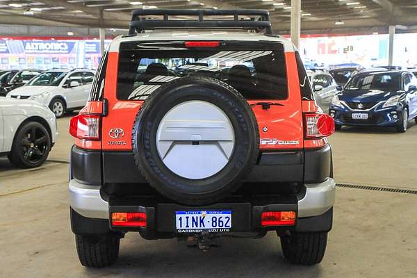 2013 Toyota FJ Cruiser GSJ15R