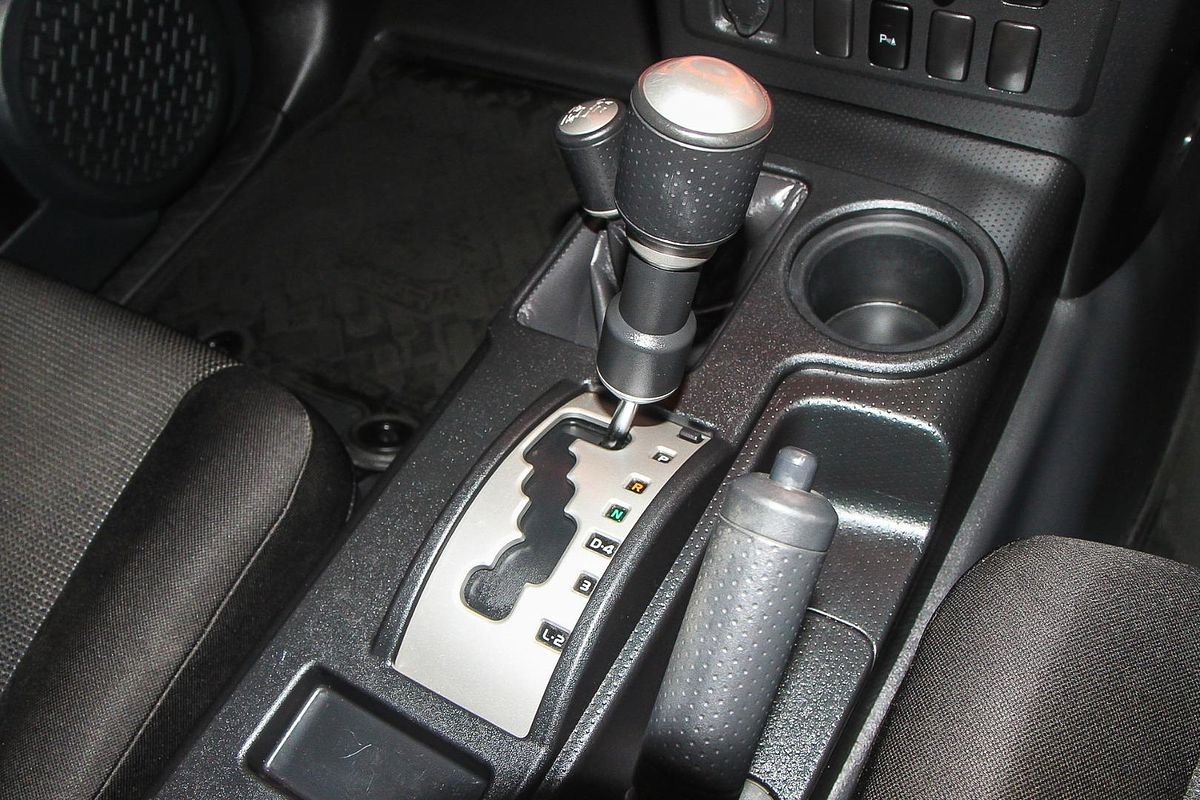 2013 Toyota FJ Cruiser GSJ15R