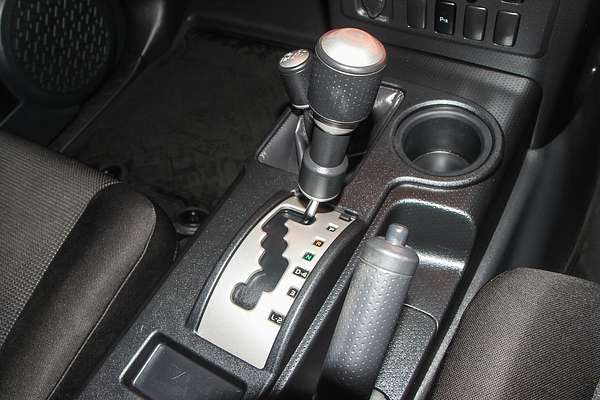 2013 Toyota FJ Cruiser GSJ15R
