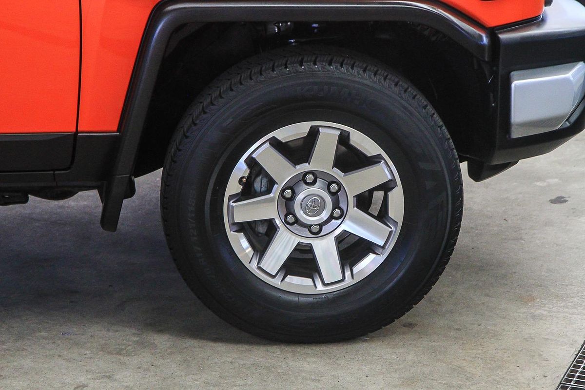 2013 Toyota FJ Cruiser GSJ15R