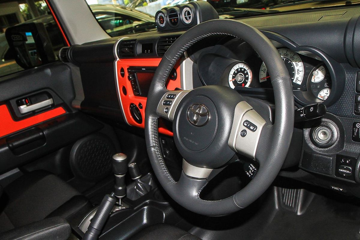 2013 Toyota FJ Cruiser GSJ15R
