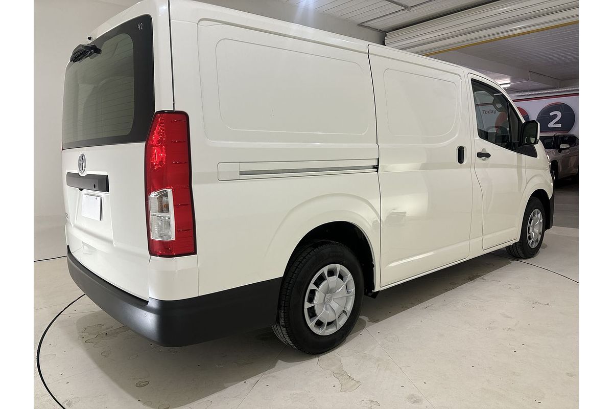 2024 Toyota Hiace GDH300R LWB