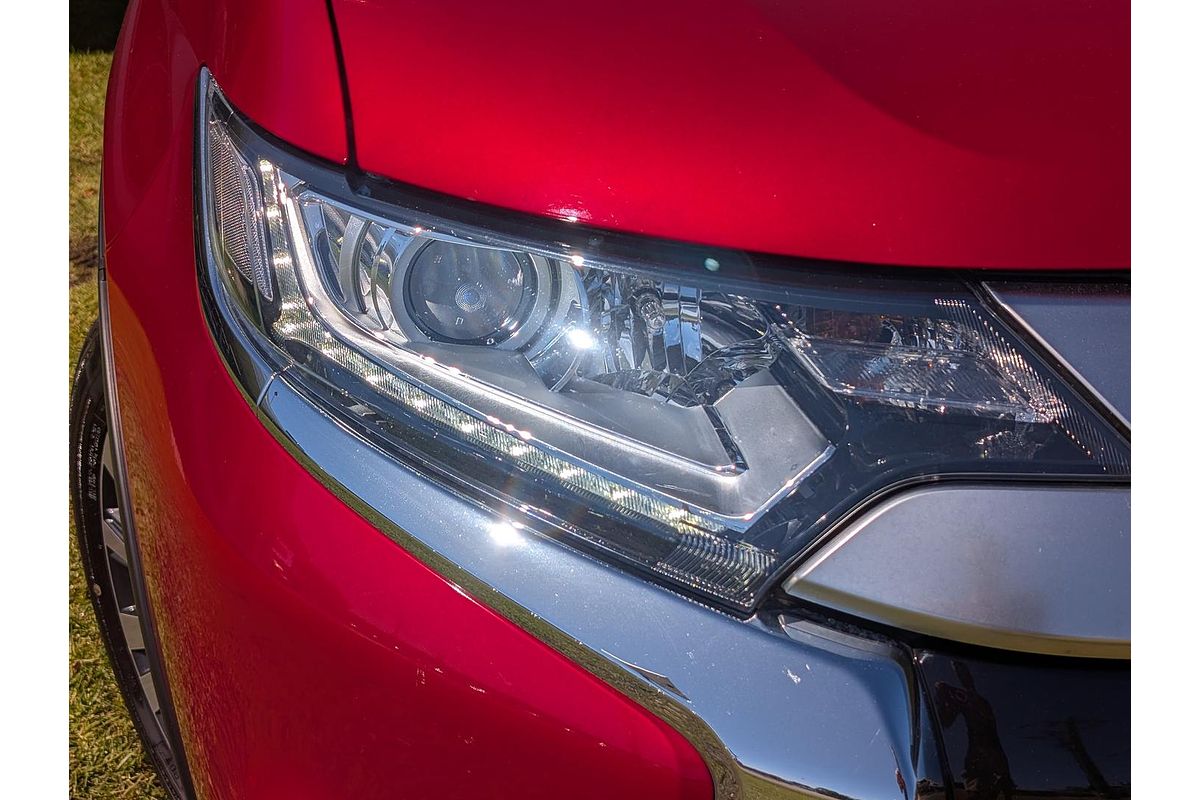 2020 Mitsubishi Outlander LS ZL