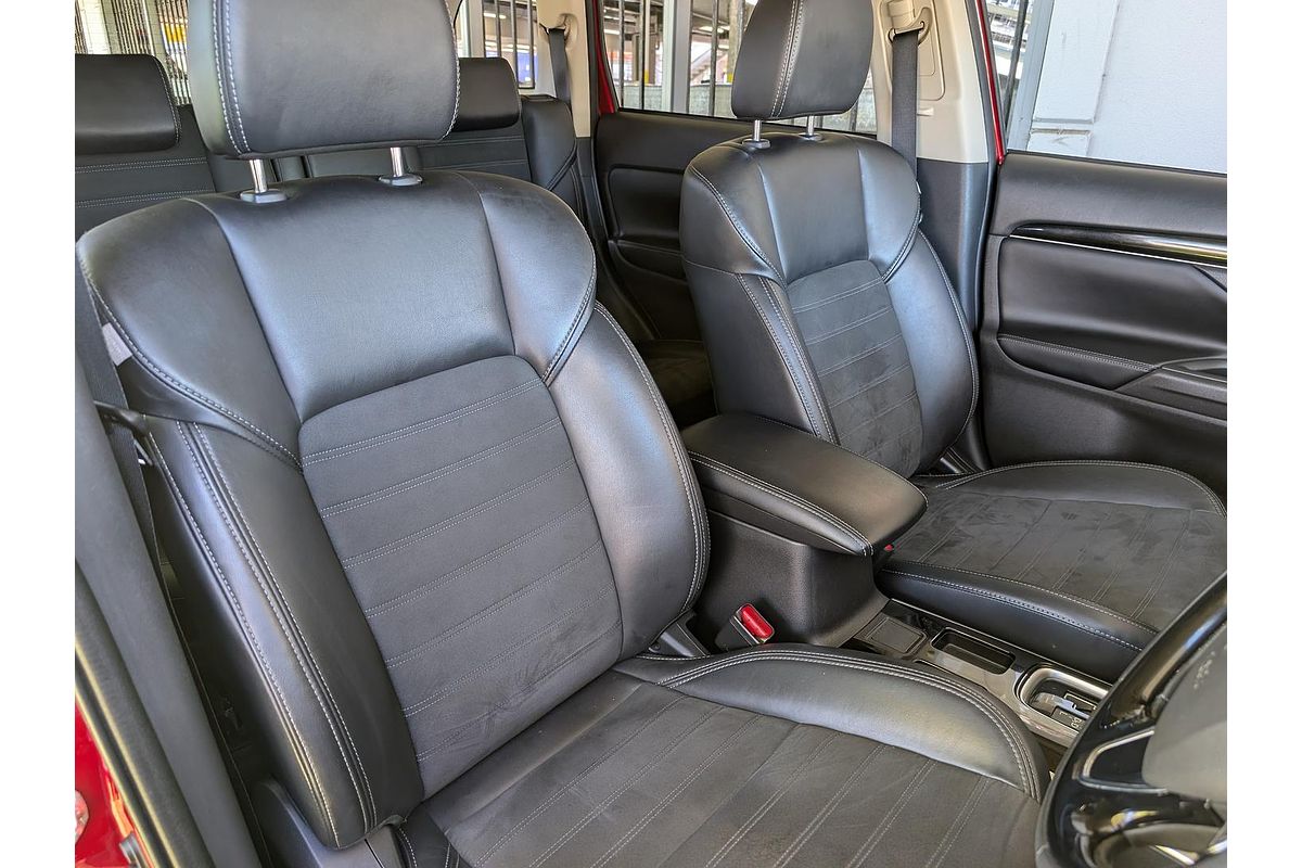 2020 Mitsubishi Outlander LS ZL