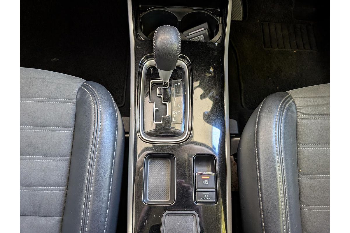 2020 Mitsubishi Outlander LS ZL