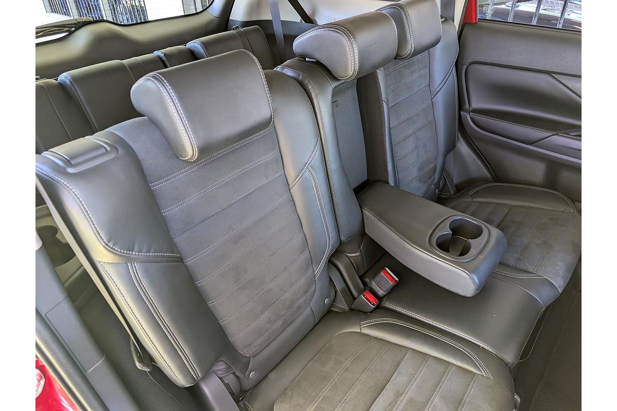 2020 Mitsubishi Outlander LS ZL