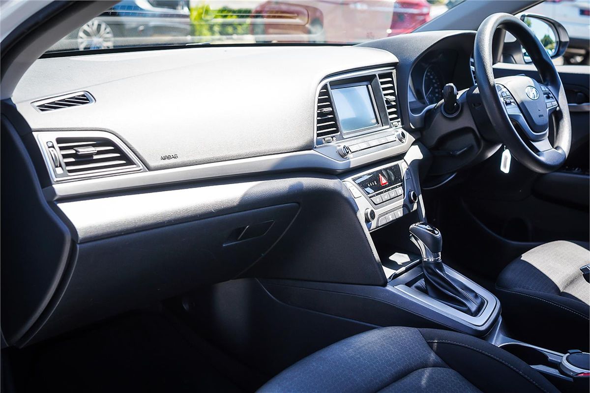 2018 Hyundai Elantra Active AD