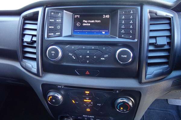 2017 Ford Everest Ambiente UA