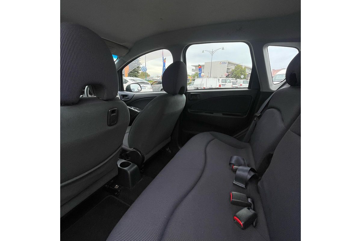 2006 Mitsubishi Colt LS RG