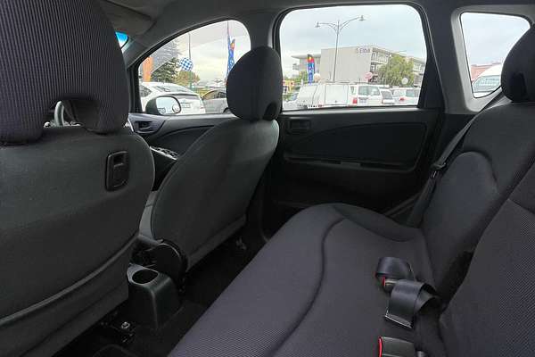 2006 Mitsubishi Colt LS RG