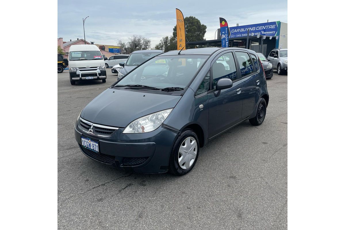 2006 Mitsubishi Colt LS RG