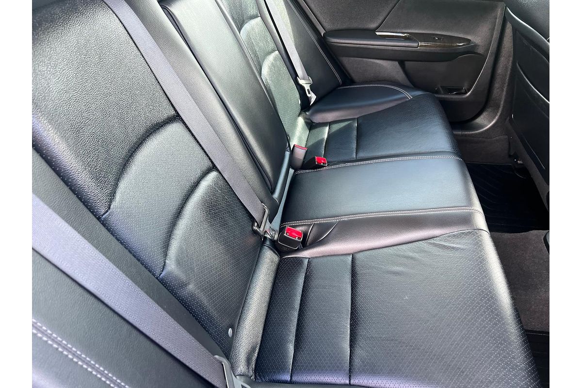 2014 Honda Accord VTi-L 9th Gen